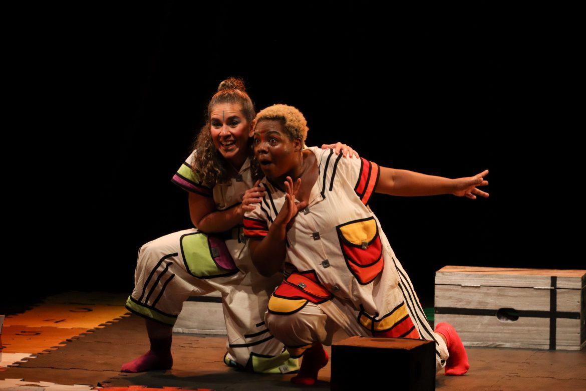 Meninas Contam a Independência - foto por Roama