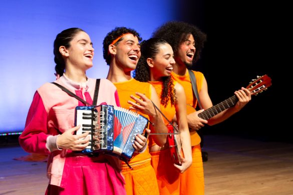 Trupe Qualquer - Espetáculo Café com Leite - Foto Tati Motta