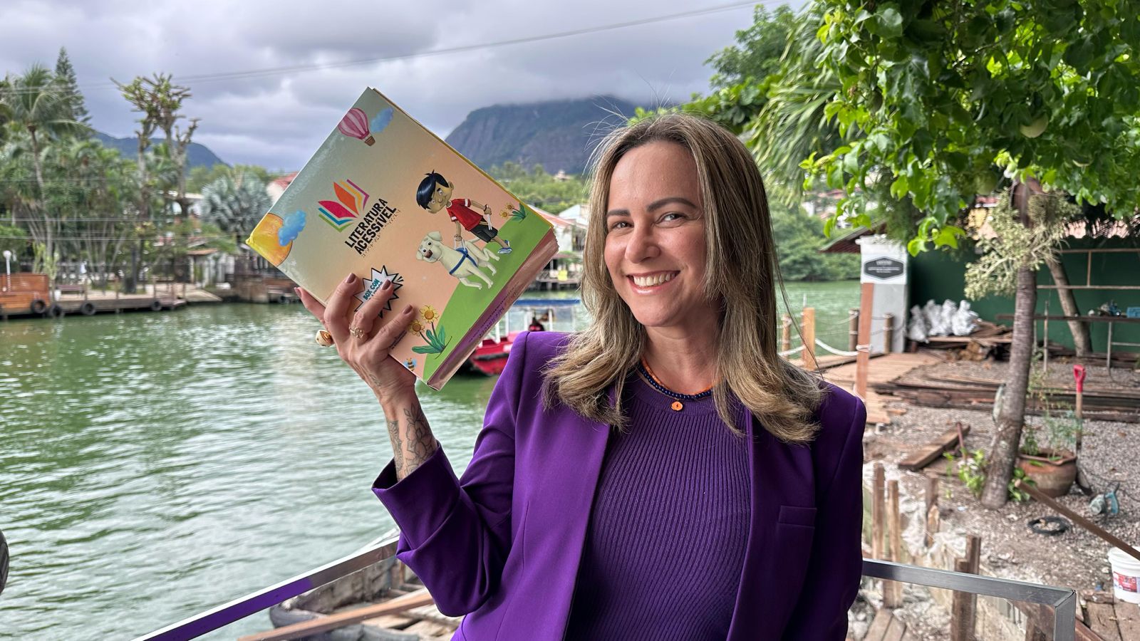 AbraPalavra e Instituto Incluir disputam o Jabuti 2025 com iniciativas de democratização da leitura 3 Carina Alves e projeto Literatura Acessível - Instituto Incluir