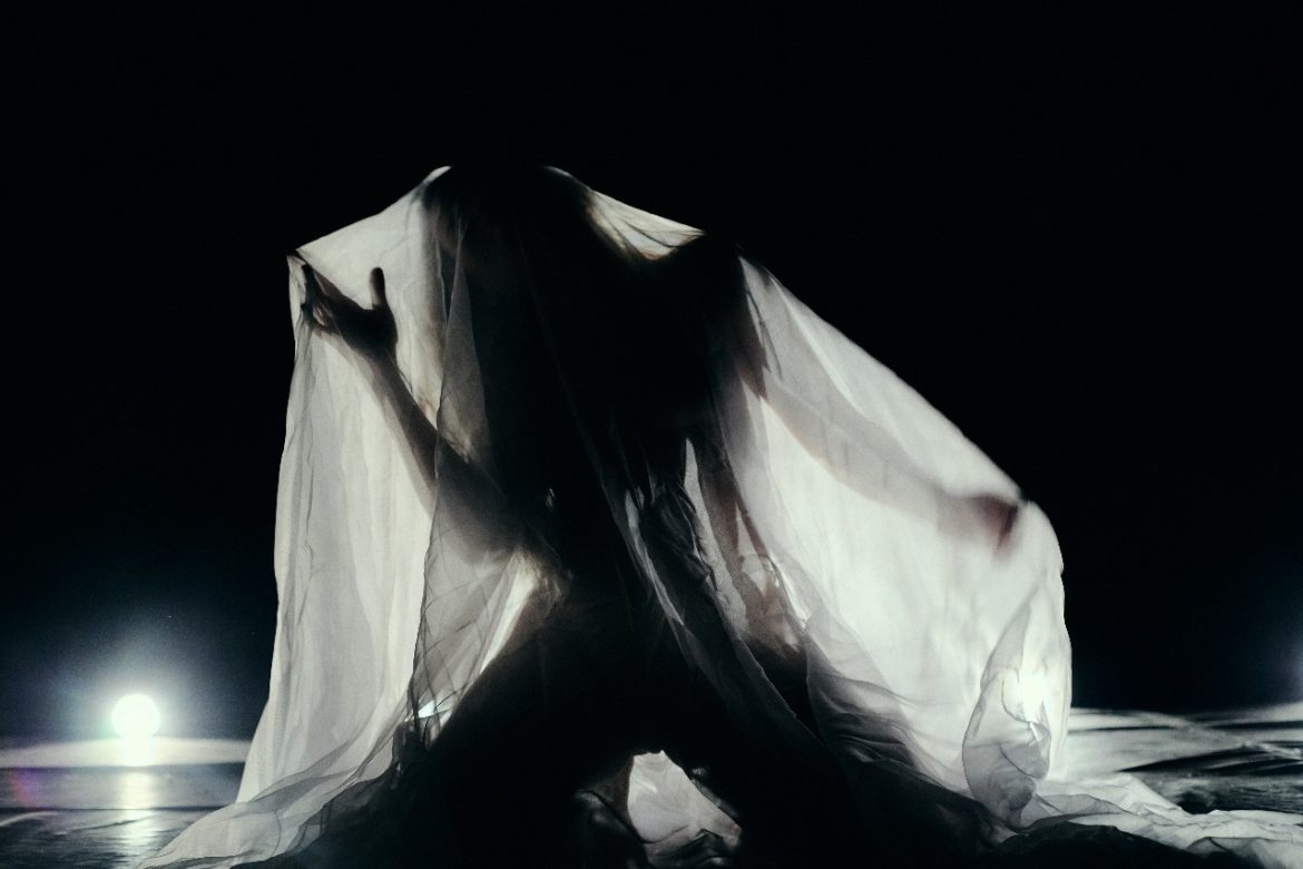 Ouroboros em cartaz no Teatro Cândido Mendes