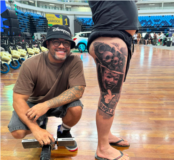 FOTO NETO COUTINHO – E A MELHOR TATUAGEM DO PLANET TATTOO 2025 FOTO NETO COUTINHO - E A MELHOR TATUAGEM DO PLANET TATTOO 2025