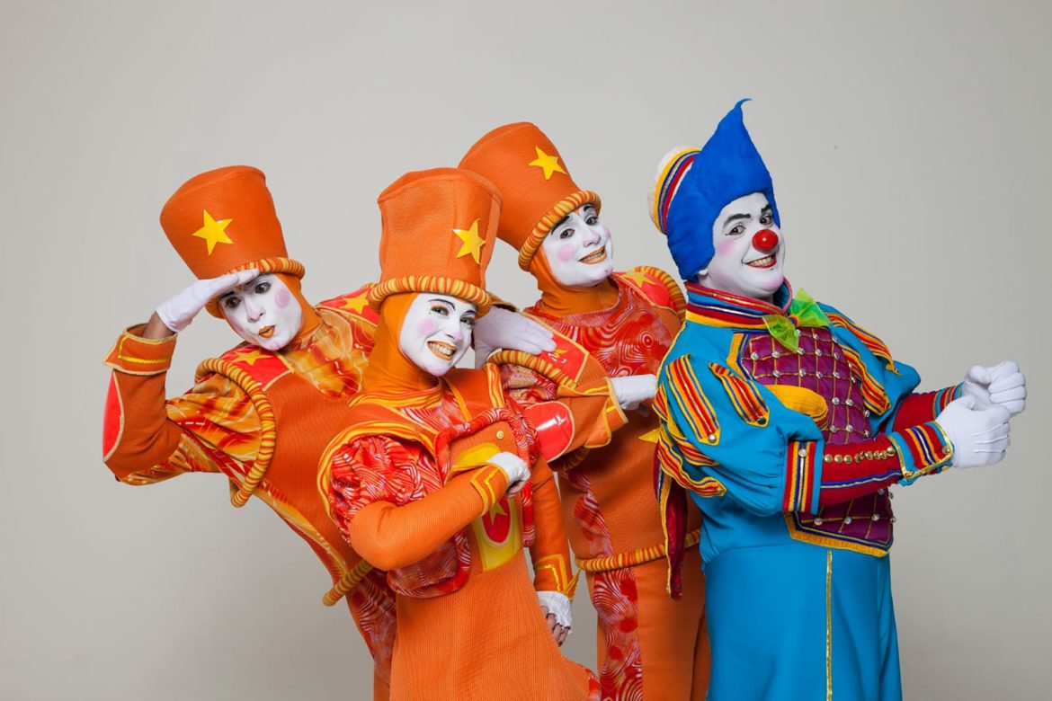 Palhaço Topetão faz show em Caxias Palhaço Topetão faz show em Caxias