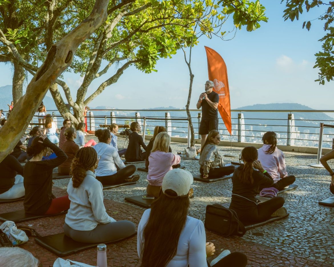 Outubro Rosa: Bodytech participa de ação no Parque Bondinho Pão de Açúcar em parceria com a Dress To  