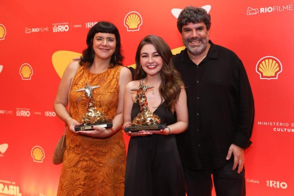 Mara Lobão, Klara Castanho e Rodrigo Montenegro – Foto: Roberto Filho