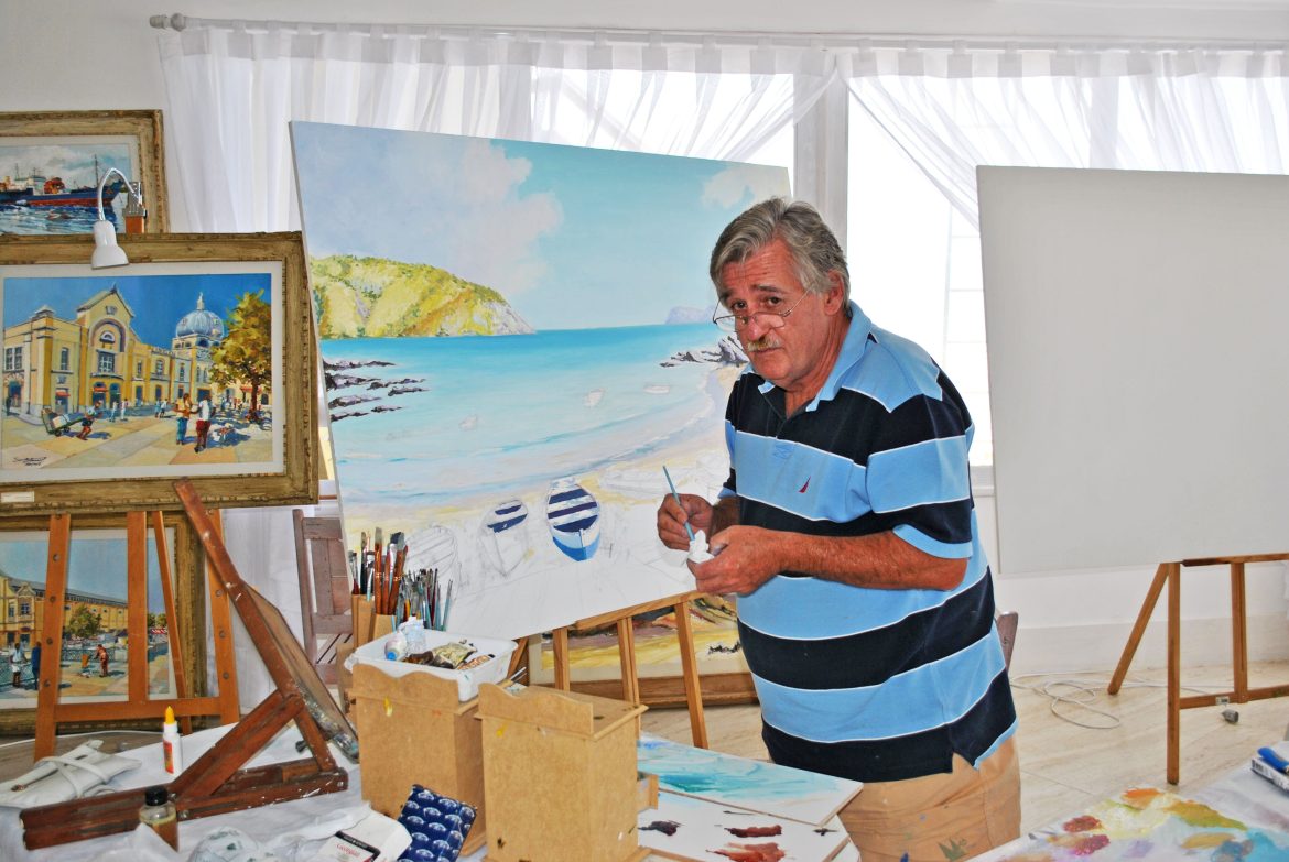 Os quadros do pintor friburguense Paulo Bittencourt, que fez a primeira exposição em Conservatória, ocuparão o American Bar, no Hotel Vilarejo Praia / Divulgação