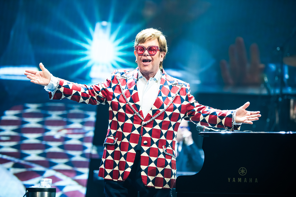 Rock in Rio confirma a lenda Elton John como headliner do Palco Mundo em 7 de setembro, anuncia Gilberto Gil no mesmo dia e espaço, e revela novidades em ação que celebrou e exaltou o Rio de Janeiro 7 Elton John