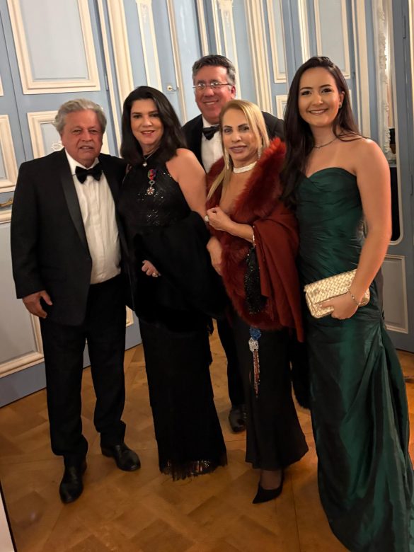 Aloysio Teixeira ,Joana Teixeira ,liberado Júnior ,Orlanda Freire e Mikaela Cabral Aloysio Teixeira ,Joana Teixeira ,liberado Júnior ,Orlanda Freire e Mikaela Cabral