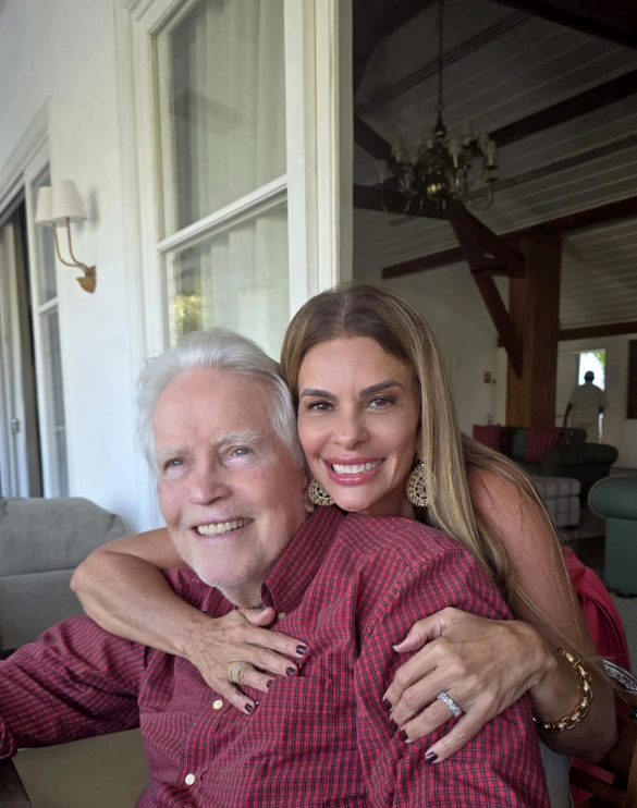 O casal anfitrião Carla Pimentel e o Embaixador Brian Neels