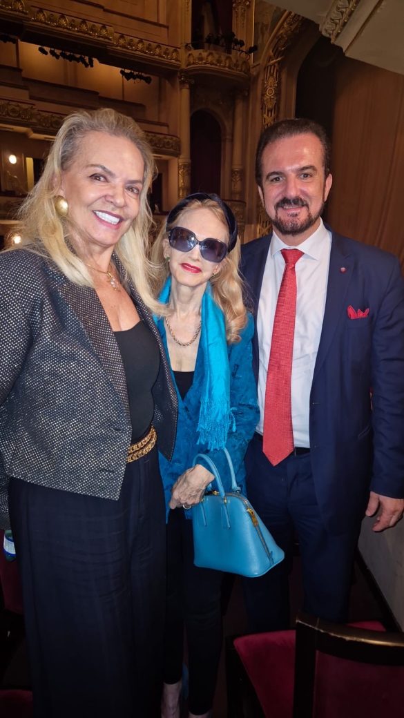 Sérgio Chamone ,consul da Finlândia no Rio com Diana Macedo e Márcia Melchior