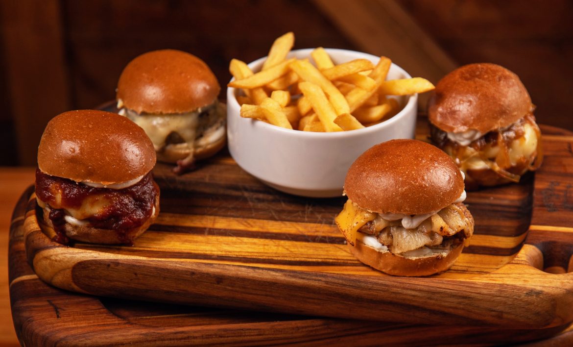 Rodízio de mini burguers do Ogro 