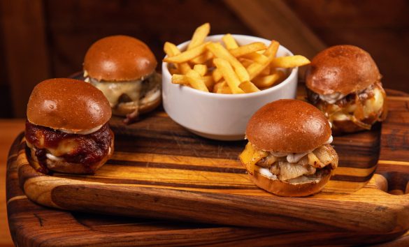 Rodízio de mini burguers do Ogro 