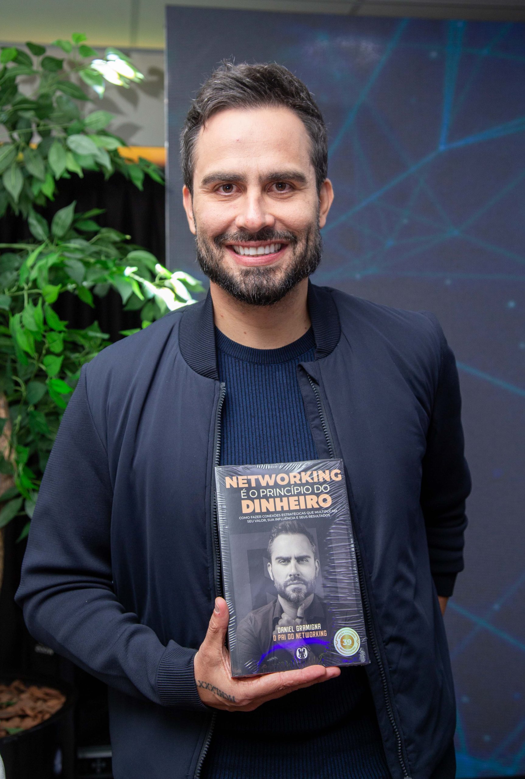Daniel Gramigna lança o livro “Networking é o Princípio do Dinheiro” em Belo Horizonte 2 Networking é o Princípio do Dinheiro - Foto: Giovana Devai