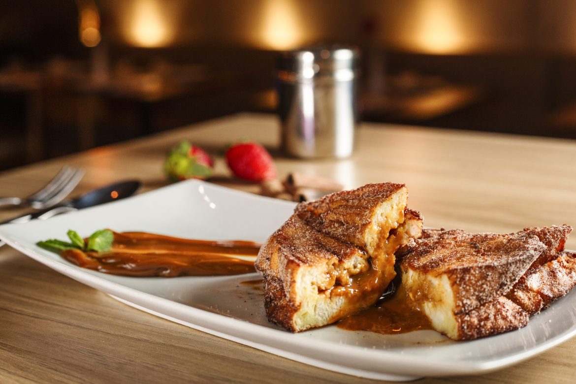 Rabanada com doce de leite