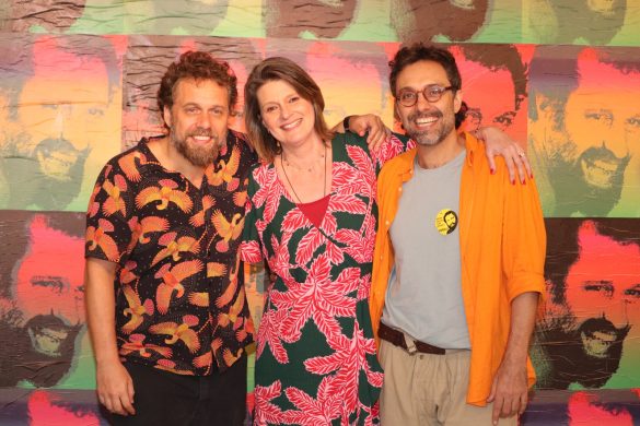 Projeto Leituras Afetivas é uma ideialização de João Velho (à esquerda), Lara (ao centro) e Thomaz (à direita), filhos de Pereio (Foto: Sylvio Romero Loureiro)