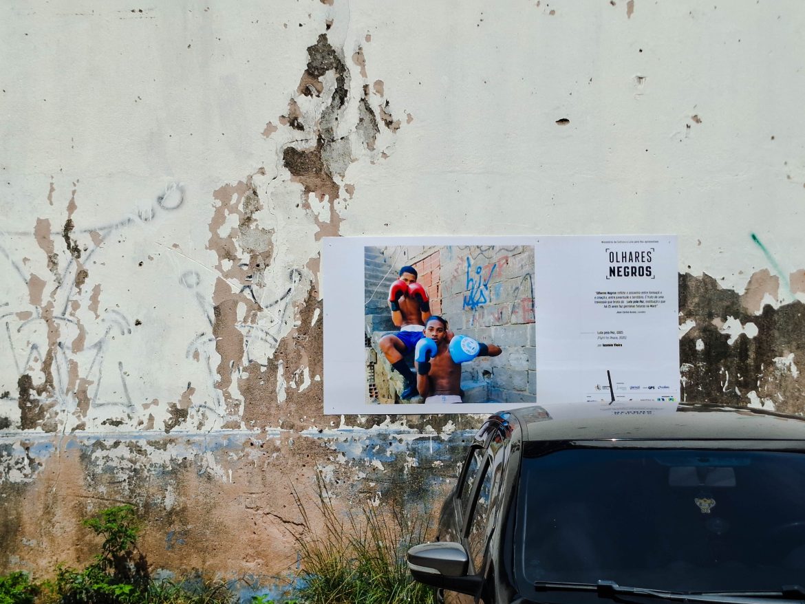 Exposição fotográfica na Maré valoriza olhar da juventude negra