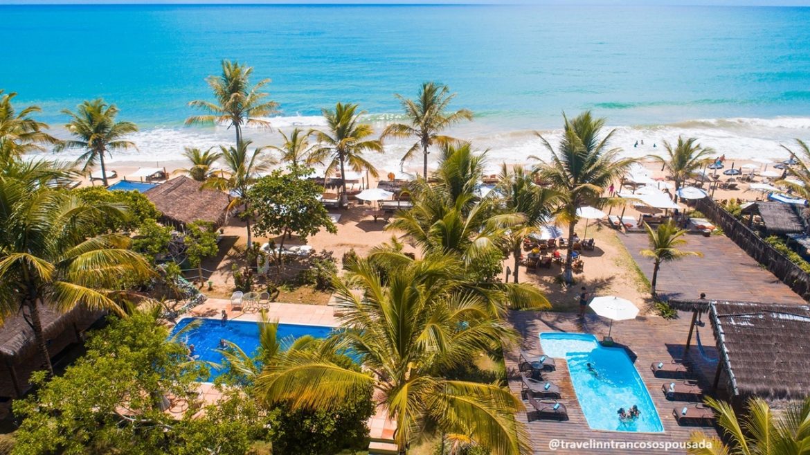 Travel Inn Trancoso beach club pé na areia