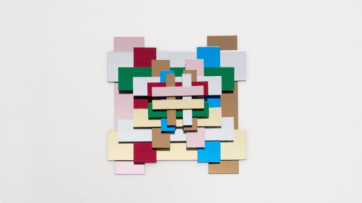 Artista Deborah Engel e a obra Hashtag