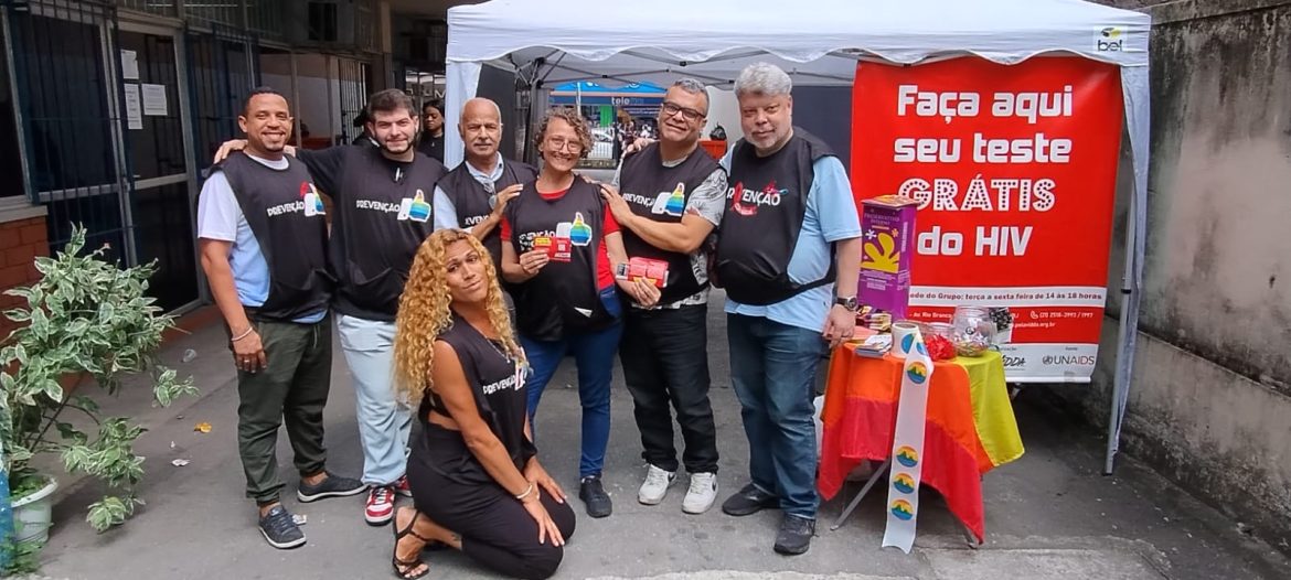 Ato na Cinelândia marca Dia Mundial de Luta contra a Aids no Rio de Janeiro