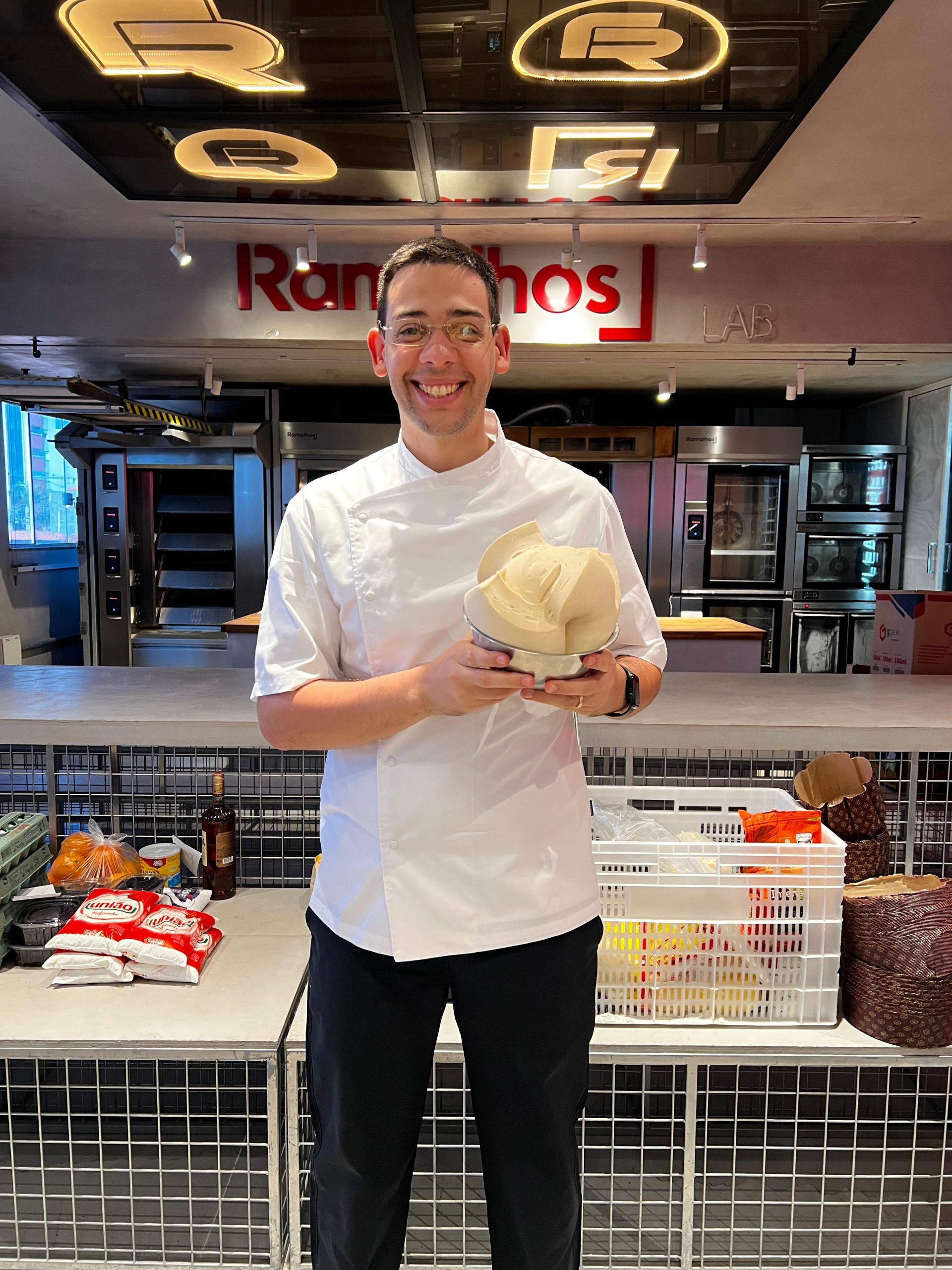 Produção de Natal dos panettones premiados e inovadores da Cheiro do Pão vai consumir uma tonelada de insumos importados e nacionais 7 Cheiro do Pão - Brunno Malheiros