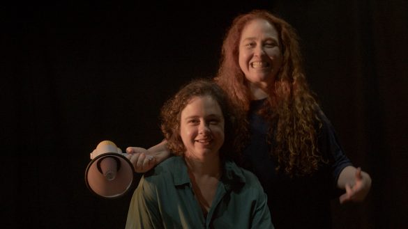 Julia Bernat e Debora Lamm - Foto Camilla Lapa