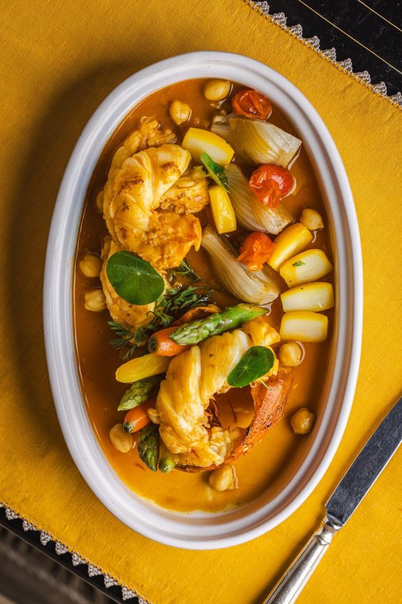 Restaurante Le Marocain do Hotel La Mamounia eleva o tradicional tagine à categoria de alta gastronomia