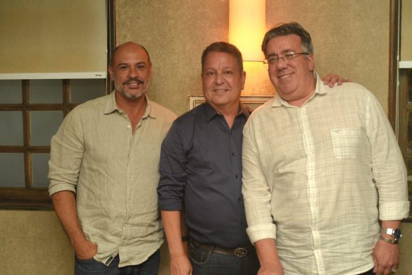 Marcelo Antunes ,Willians Haubrichs e Liberado Junior ,que ganhou bolo de aniversário