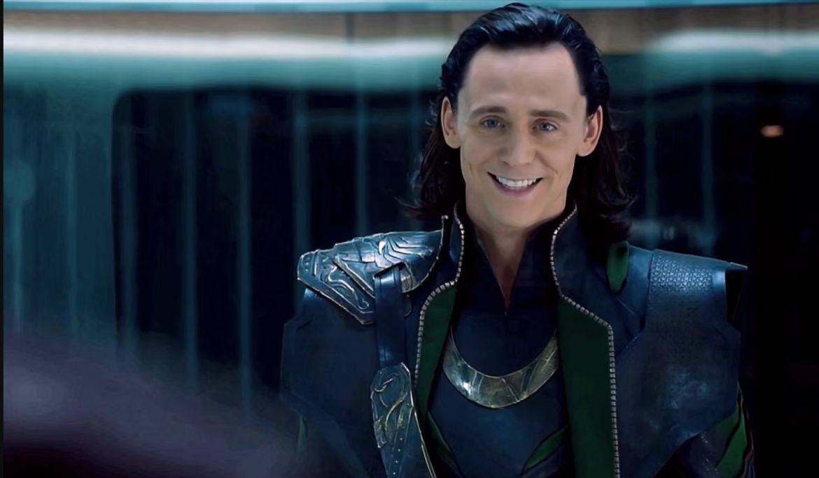 Tom Hiddleston detalha retorno de Loki em 'Vingadores: Juízo Final'