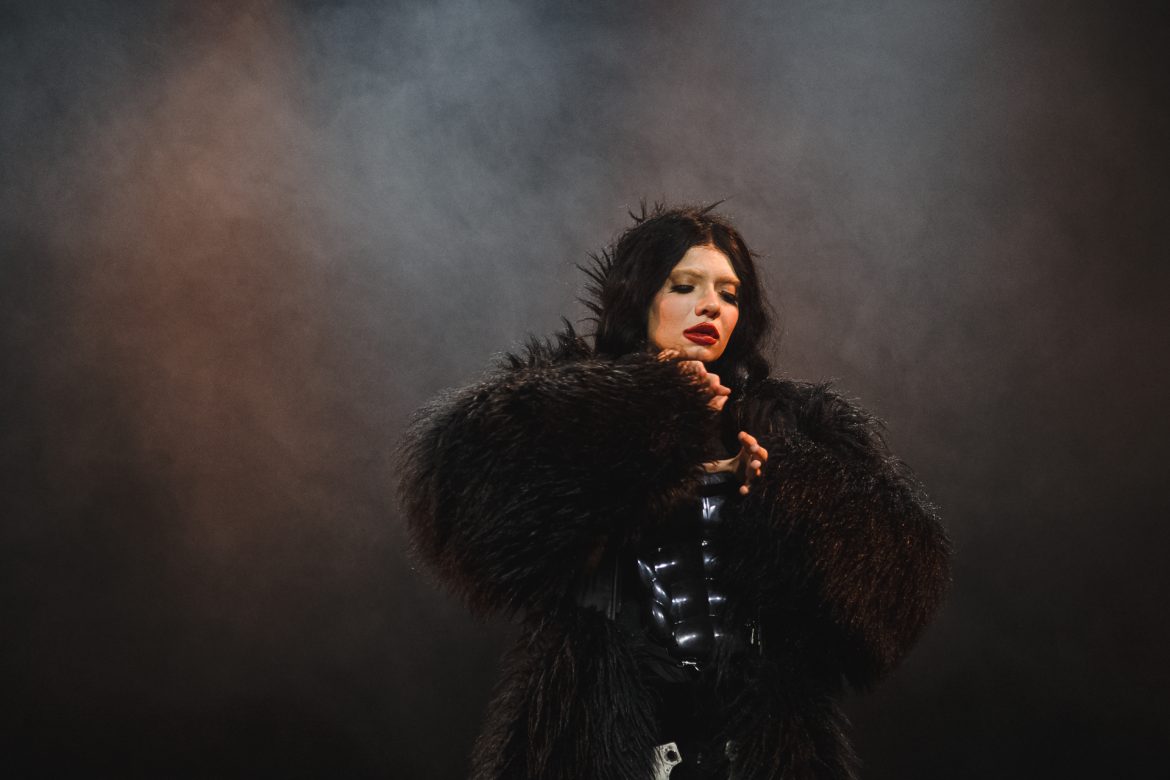 King Kong Fran [Foto por Patricia Almeida)