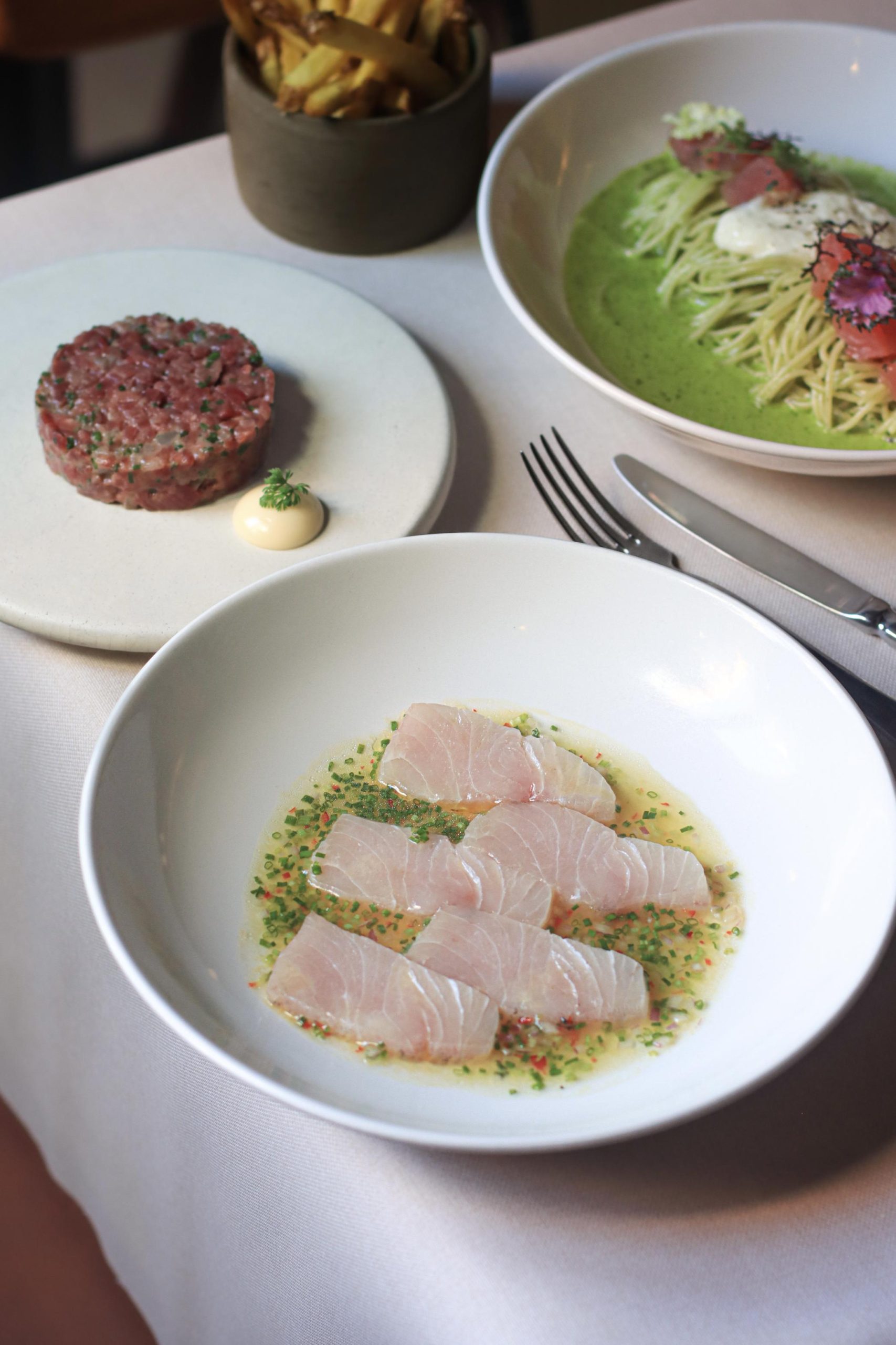 Koral - Verão - Crudo no Carvão - Tonno Crudo - Steak Tartar - Foto: Yasmim Alves..