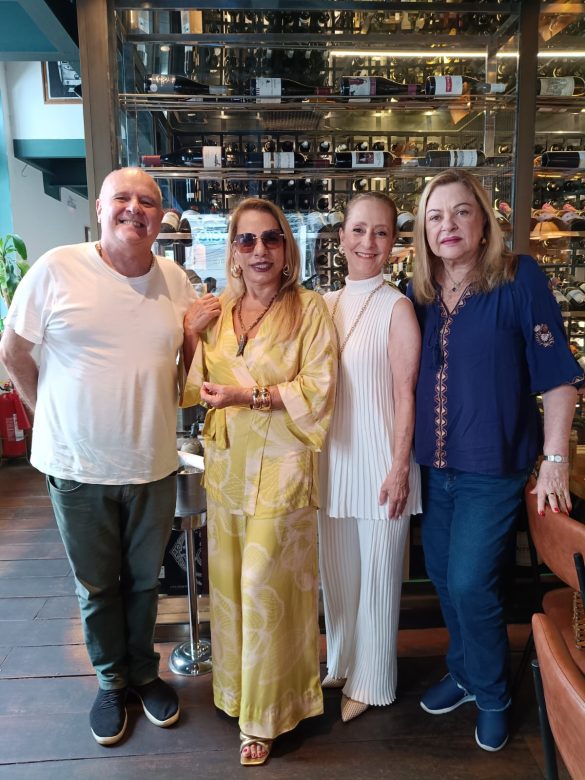 Chico Vartulli ,Orlanda Freire ,Ana Botafogo e Bernadete Simonelli