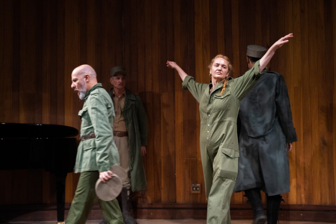 Losango Cáqui - Foto: Ana Hirszmann