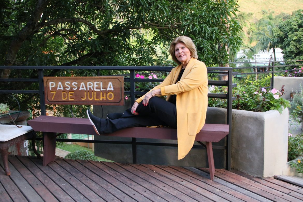 Dona Lili Mello (Vilarejo)