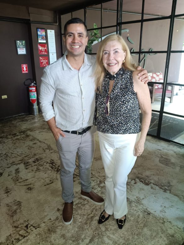Matheus Oliveira e Constança Castello Branco
