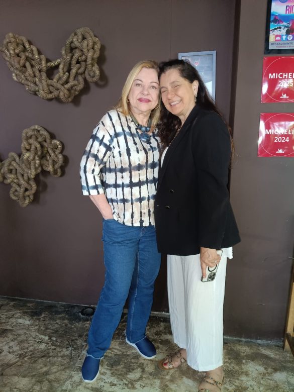 Bernadete Simonelli e Ana Cristina Carvalho