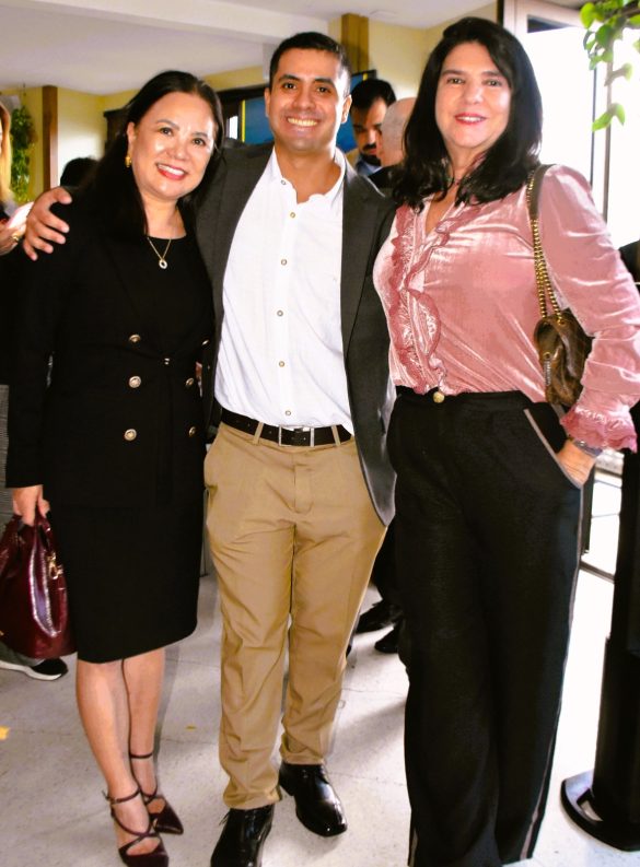 Marcia Wu, Matheus Oliveira e Joana Teixeira