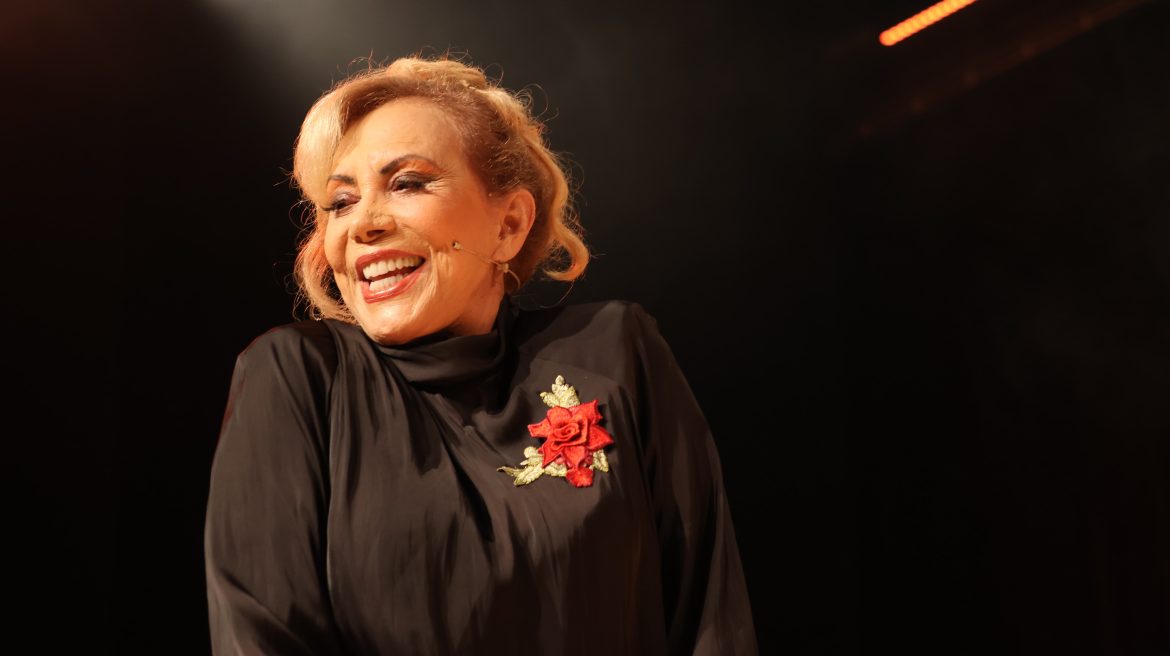 Arlete Salles está em cartaz com ‘Mande Notícias do Mundo de Lá’, até 11 de outubro, no Teatro dos 4