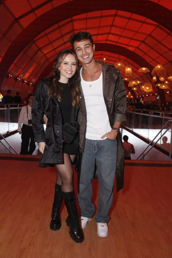 Larissa Manoela e André Luiz Frambach