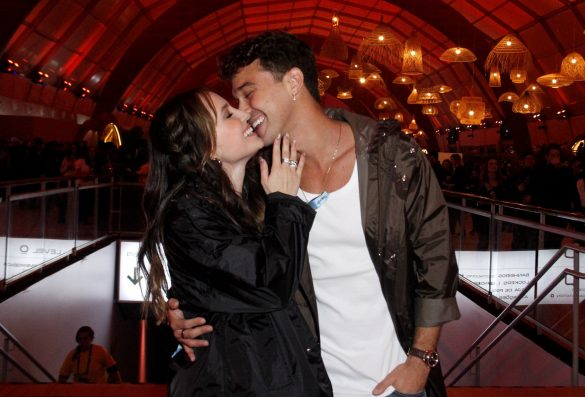 Larissa Manoela e André Luiz Frambach