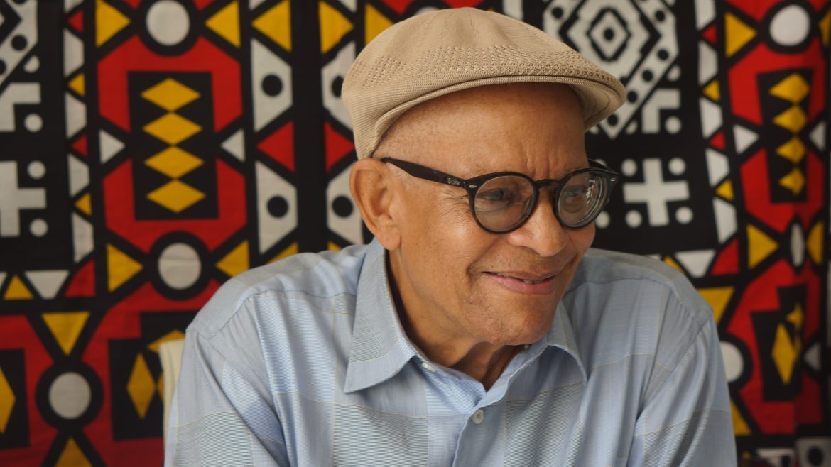 Nei Lopes - foto Jefferson Mello