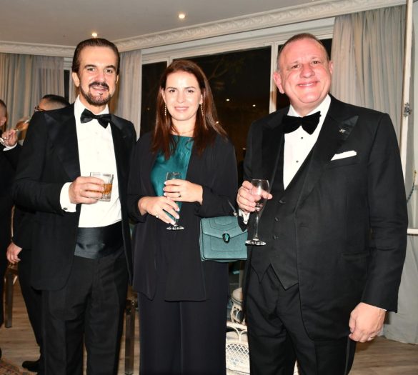 Sérgio Chamone com a consulesa italiana Albana Planeja e o Consul geral da Itália Andreas Ferraresi Sérgio Chamone com a consulesa italiana Albana Planeja e o Consul geral da Itália Andreas Ferraresi