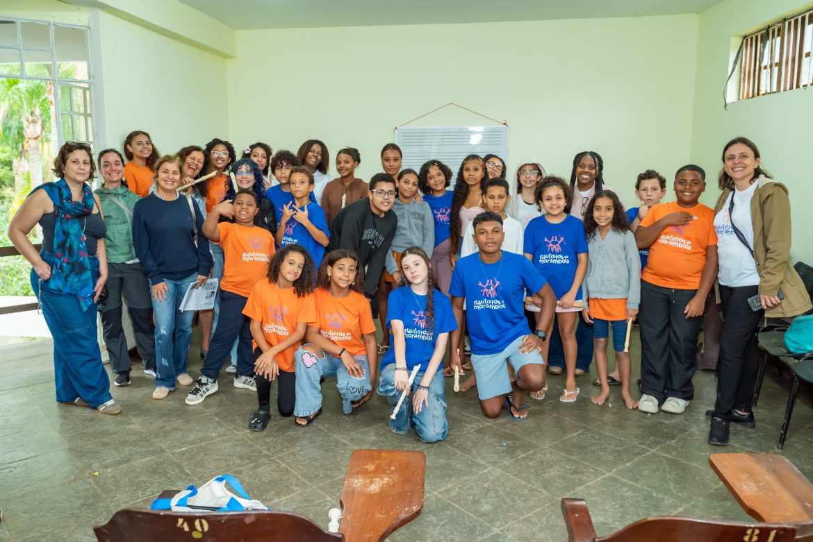 Evento no Museu do Pontal marca encontro dos Flautistas da Marambaia com o projeto Kurumary