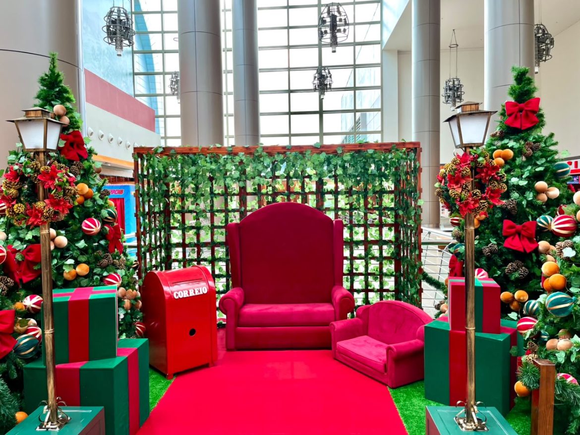 Shopping Metropolitano Barra abre temporada de Natal com chegada do Papai Noel